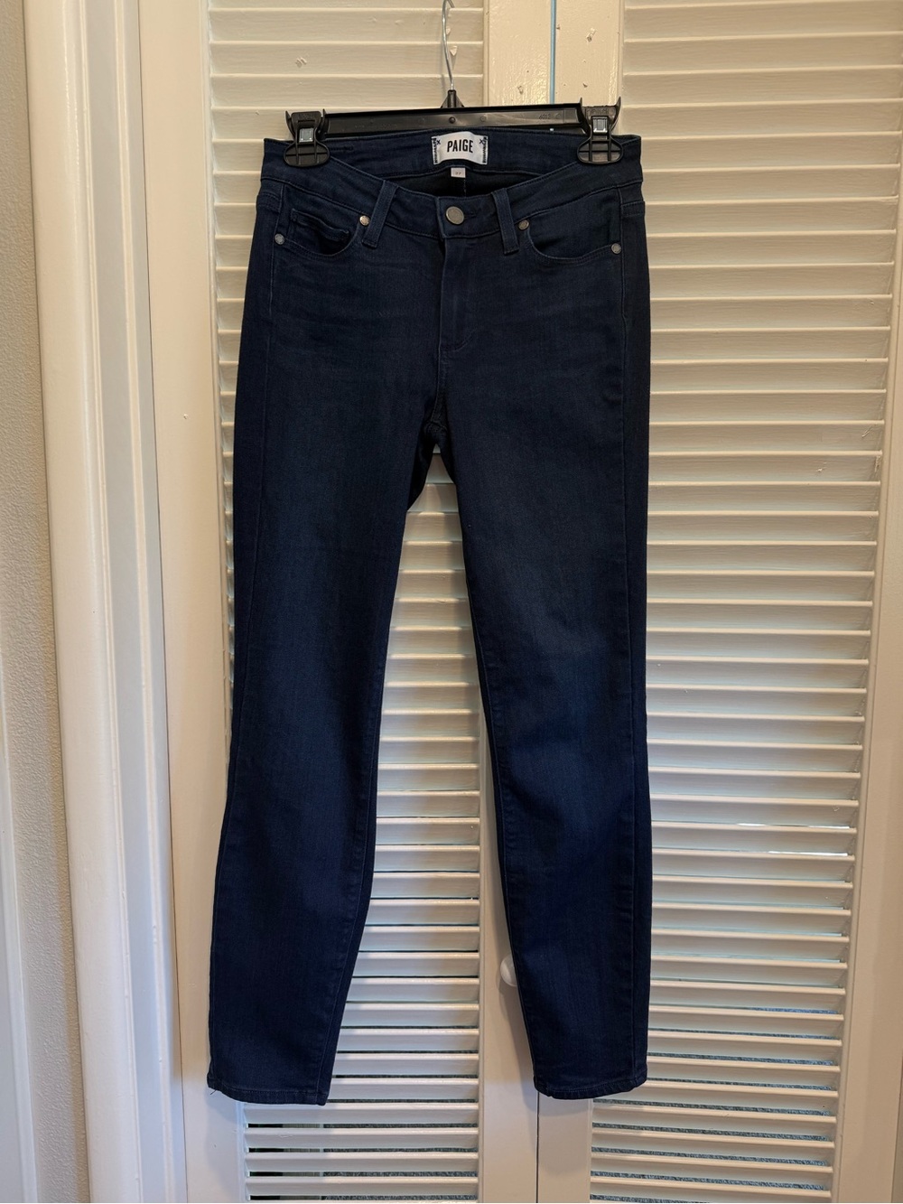 PAIGE Women's Dark Blue verdugo ankle Jeans size 27